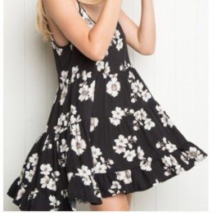 Brandy Melville • floral mini Jada shift dress